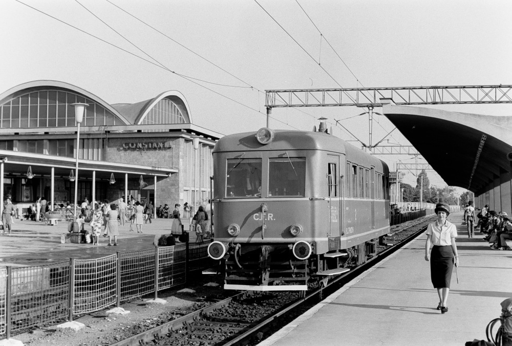 http://images.bahnstaben.de/HiFo/00041_Interrail 1982 - Teil 16  Kein Krimsekt in Konstanza/6136336132303133.jpg